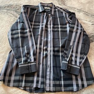 NWOT Burberry Men’s Checkered Button Down Shirt